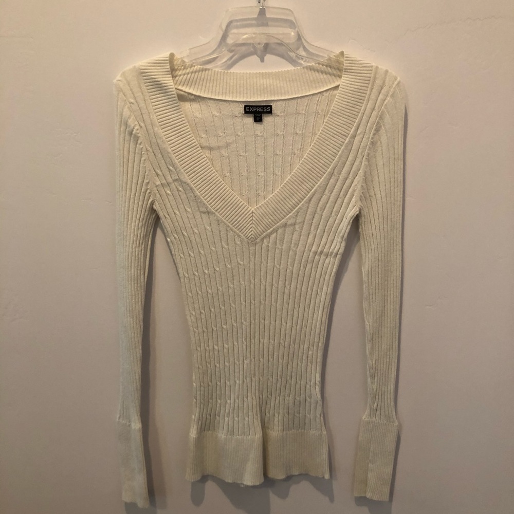 Express White Ribbed V-Neck Sweater sz Small